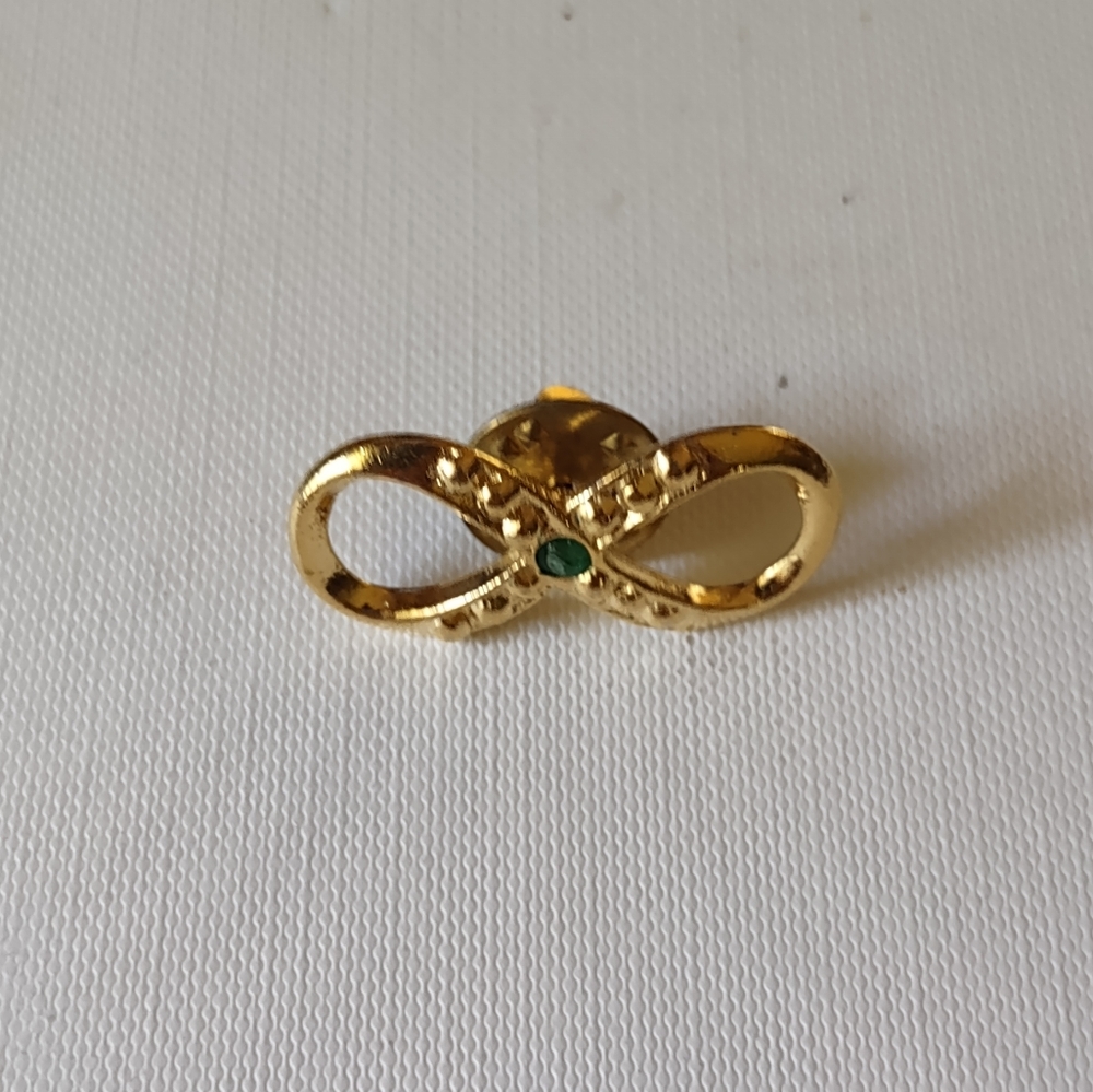 HC Infinity Pin Goldtone - Picture 2 of 3